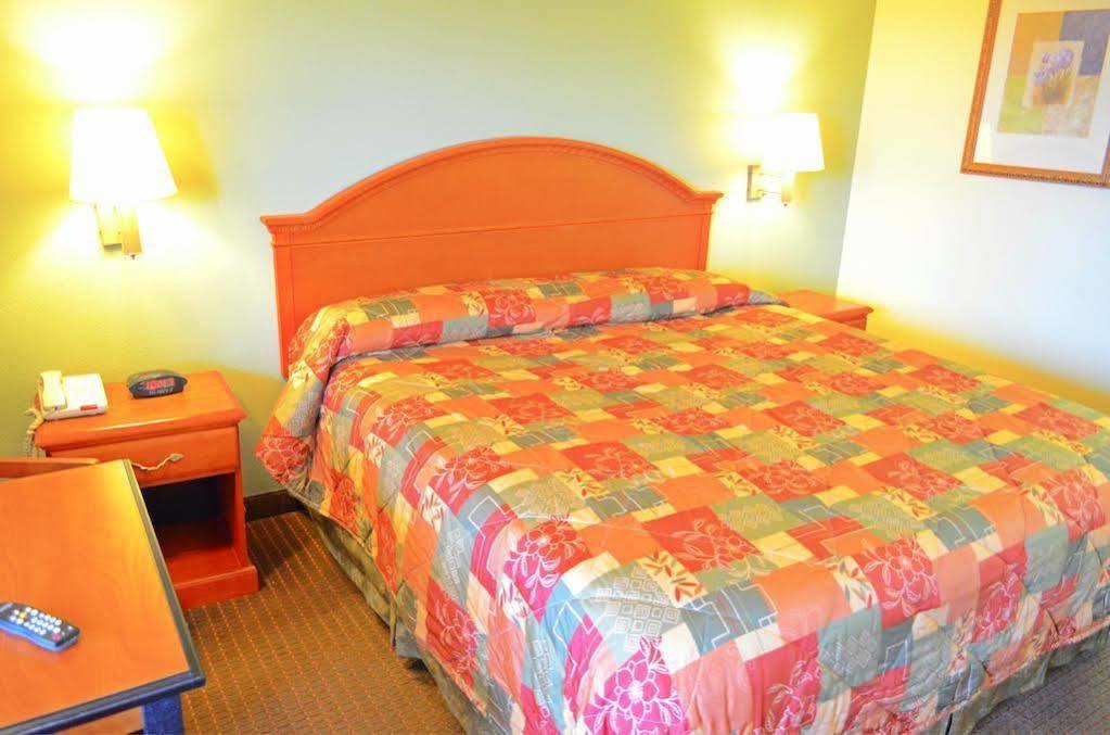 Scottish Inns Westcott Street Хюстън Екстериор снимка