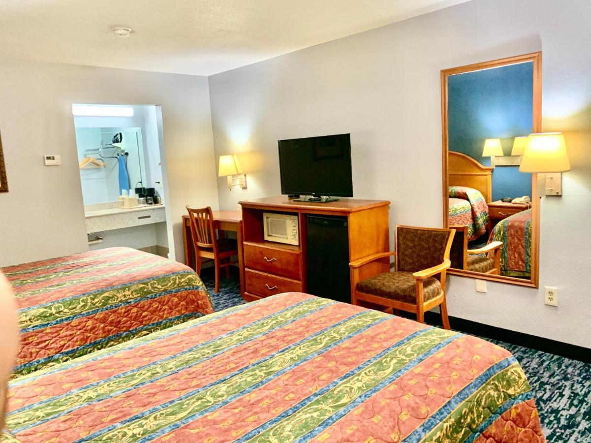Scottish Inns Westcott Street Хюстън Екстериор снимка